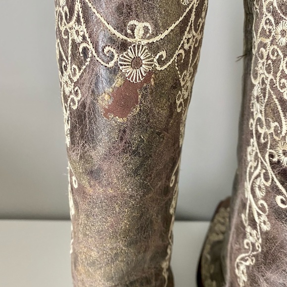 Sold - Picture 5 of 9